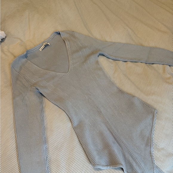 Abercrombie & Fitch Light Blue Ribbed V-Neck Bodysuit - Picture 2 of 4